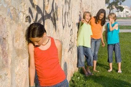 Cas real: Nena de 8 anys assetjada al pati de l'escola
